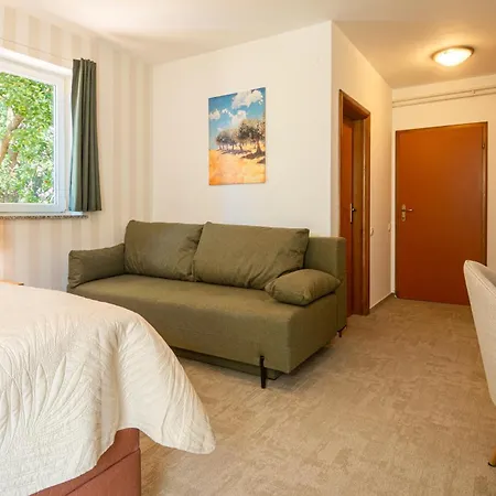 Marta - New Opening 2026 Bed and Breakfast Μεντουλίν